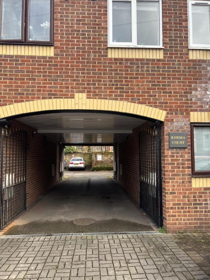 Franklin Suite - Reading City Centre - Free Parking - Close To Station Buitenkant foto